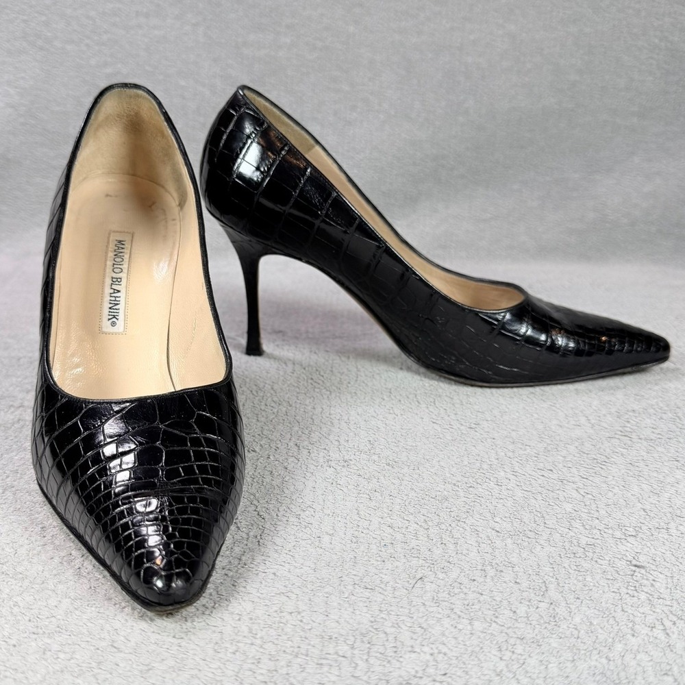Manolo Blahnik Womens 38.5 Black Croc Embossed Leather Pointed Toe Stiletto Pump